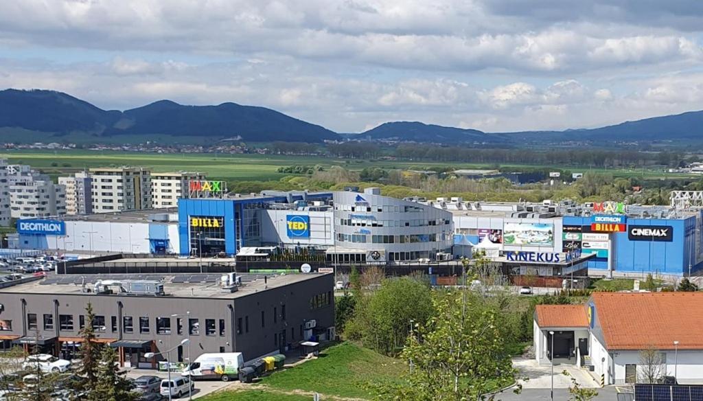 Apartman Mikaela 68 M2 Poprad Exterior foto